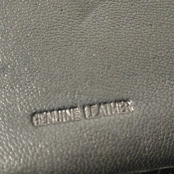 Leather wallet - Picture 7 of 7